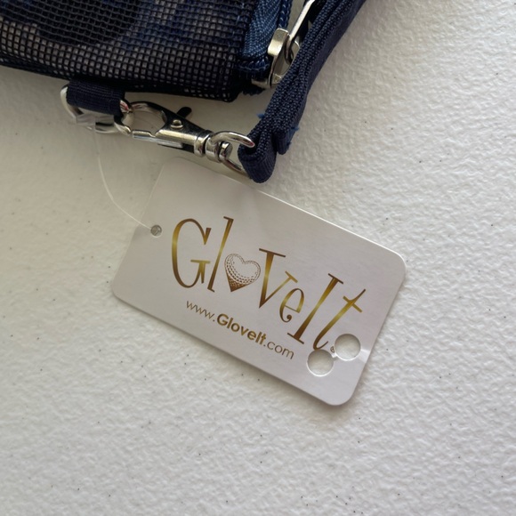 Glove it nwt blue floral wristlet - Picture 3 of 4